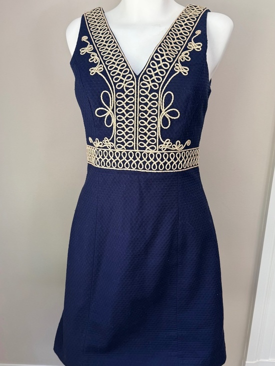 Lilly Pulitzer Dresses & Skirts - LILLY PULITZER Aveline navy blue and gold detail shift dress